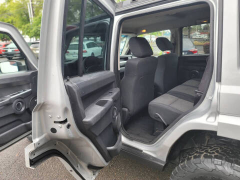 2008 Jeep Commander Sport