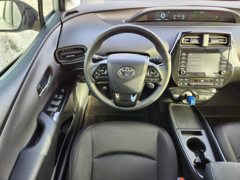 2022 Toyota Prius LE AWD-e