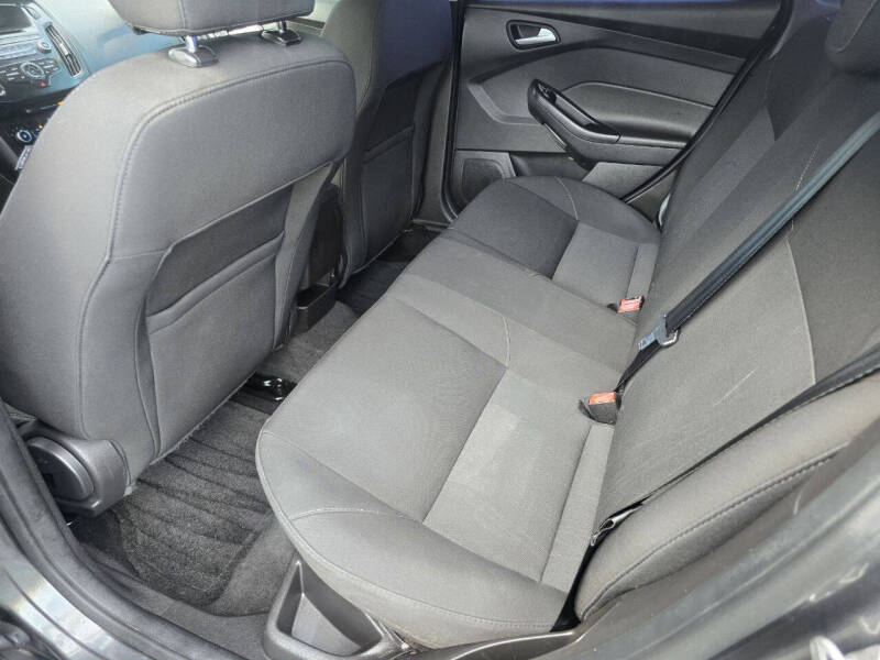 2017 Ford Focus SE