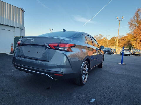 2025 Nissan Versa SV