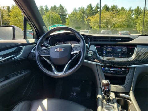 2023 Cadillac XT6 Premium Luxury