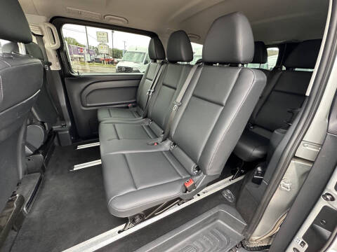 2017 Mercedes-Benz Metris Passenger
