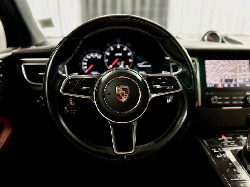 2018 Porsche Macan GTS