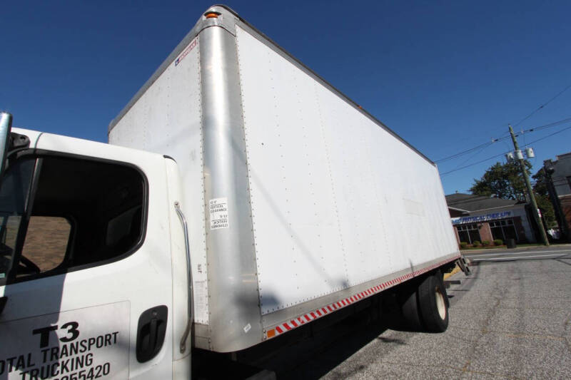 2015 Freightliner M2 106