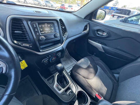 2018 Jeep Cherokee Latitude
