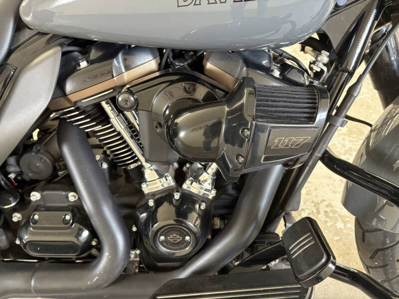 2022 Harley-Davidson Street Glide