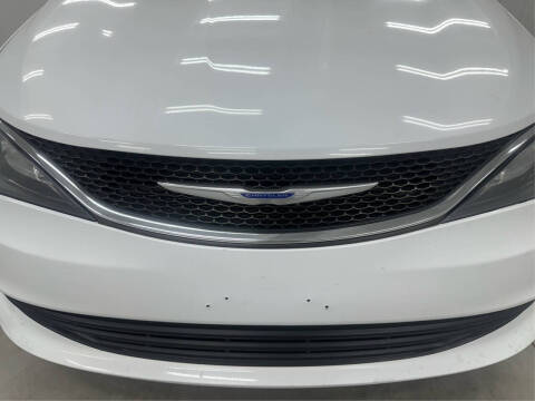 2020 Chrysler Voyager LXi