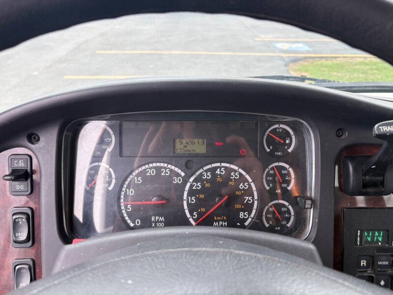 2007 Freightliner M2 106