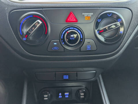 2022 Hyundai Accent SE