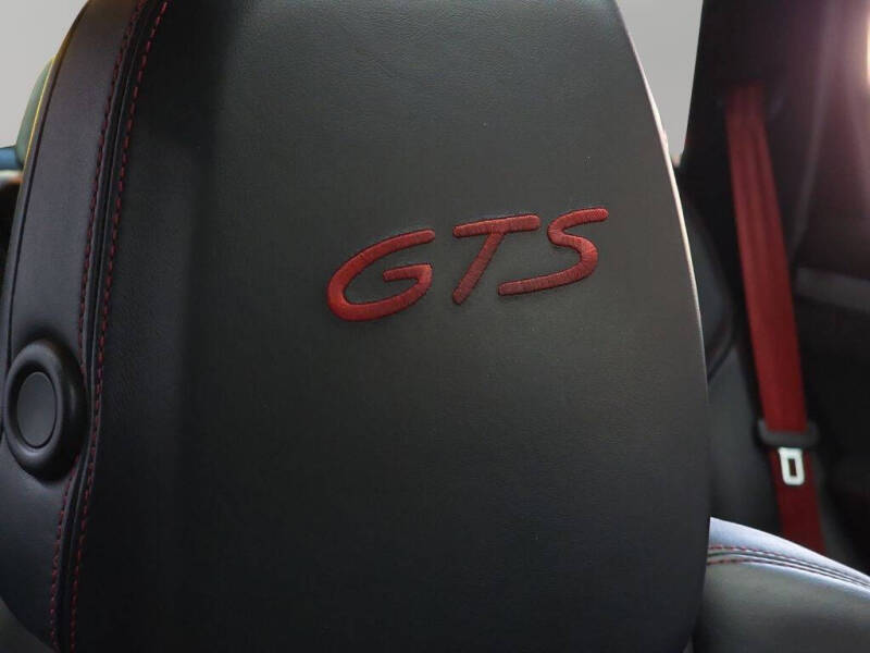 2016 Porsche Cayenne GTS