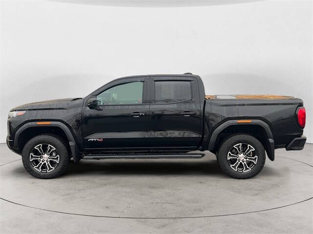 2024 GMC Canyon AT4