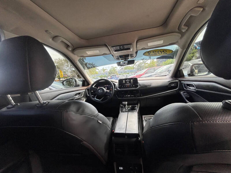 2023 Nissan Rogue Platinum