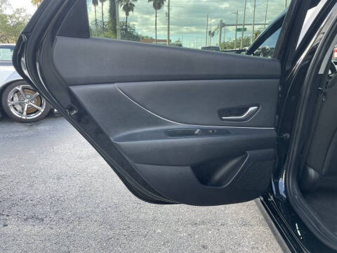 2023 Hyundai Elantra