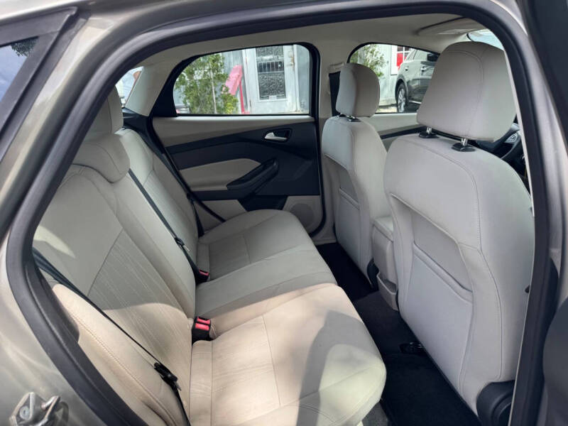 2015 Ford Focus SE