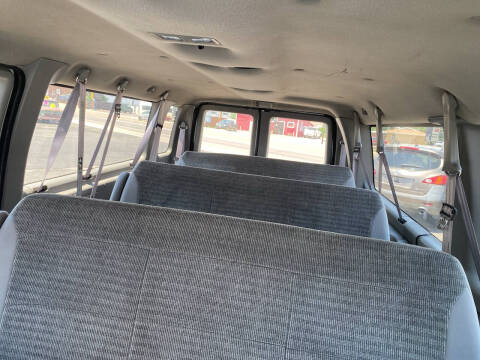 2002 Ford E-Series E-350 SD XLT