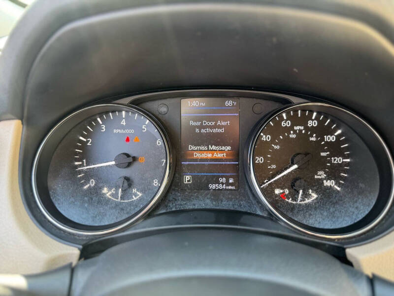 2020 Nissan Rogue SV