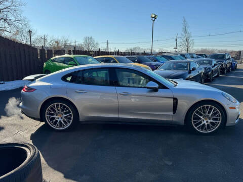 2018 Porsche Panamera