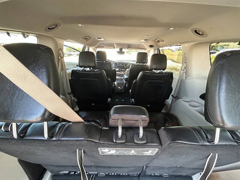 2020 Chrysler Pacifica Touring L