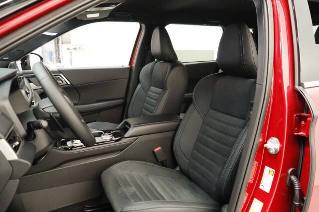 2026 Mitsubishi Outlander LE