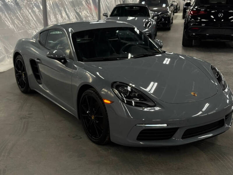 2024 Porsche 718 Cayman