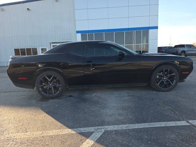 2021 Dodge Challenger SXT