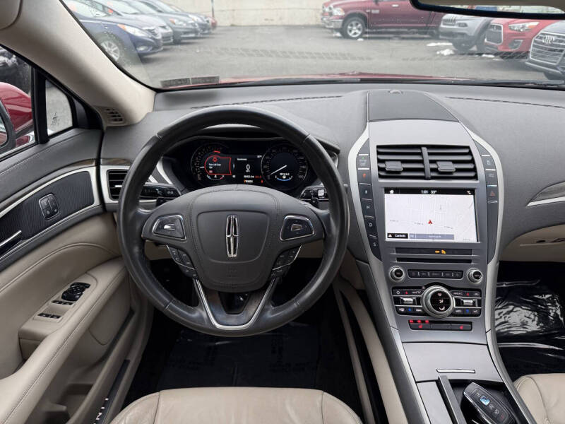 2017 Lincoln MKZ Select