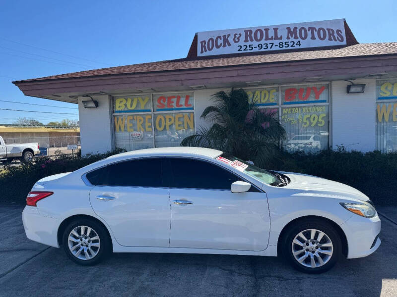 2017 Nissan Altima for sale at Rock & Roll Motors in Baton Rouge LA