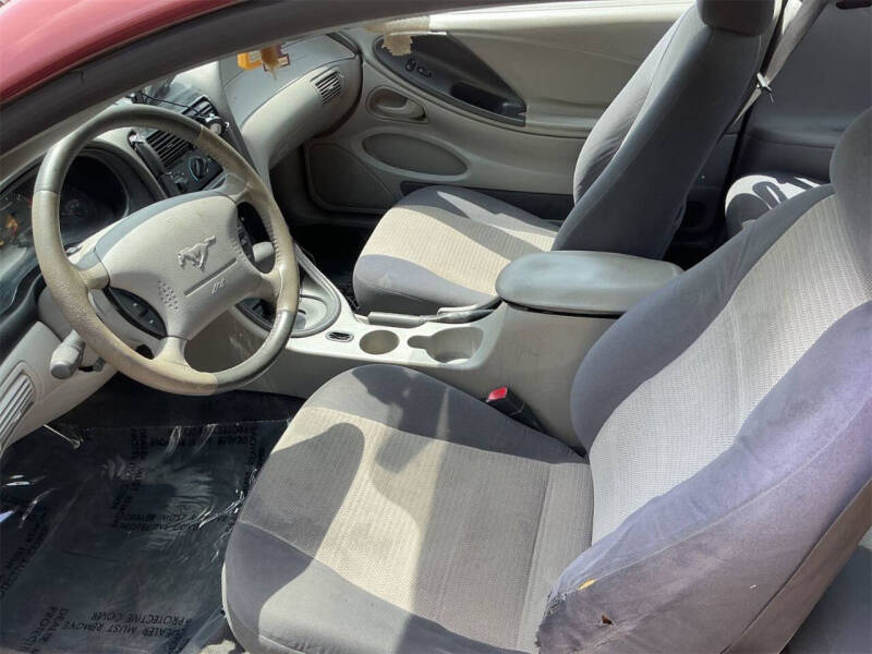 2004 Ford Mustang