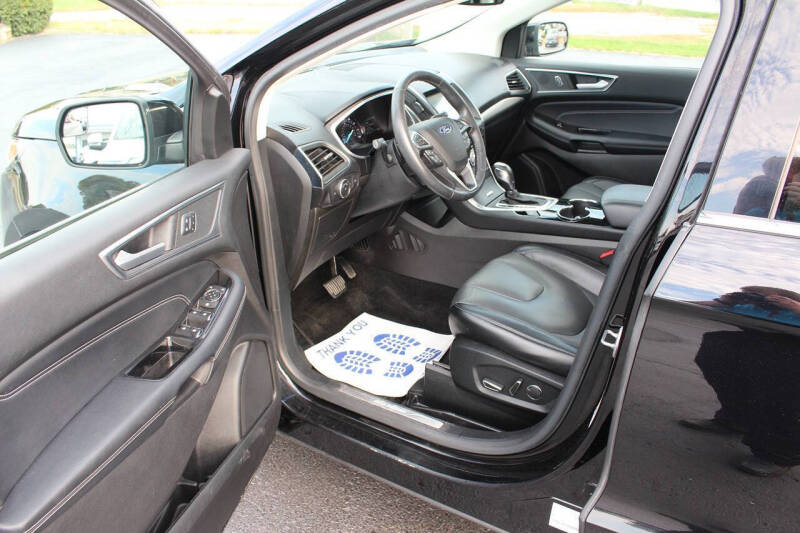 2018 Ford Edge Titanium