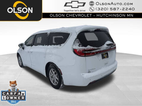 2024 Chrysler Pacifica Touring L