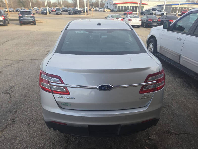 2013 Ford Taurus SEL