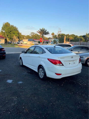2016 Hyundai Accent SE