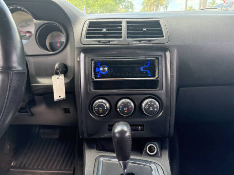 2014 Dodge Challenger SXT