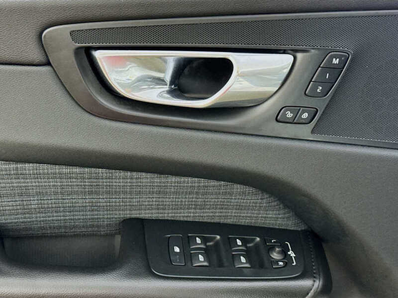 2023 Volvo XC60 B5 Core