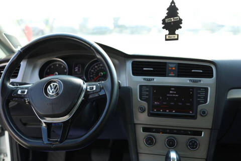 2016 Volkswagen Golf