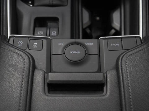 2025 Toyota Grand Highlander LE