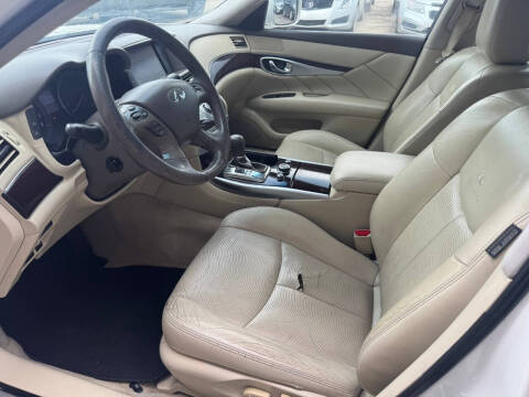 2011 Infiniti M37