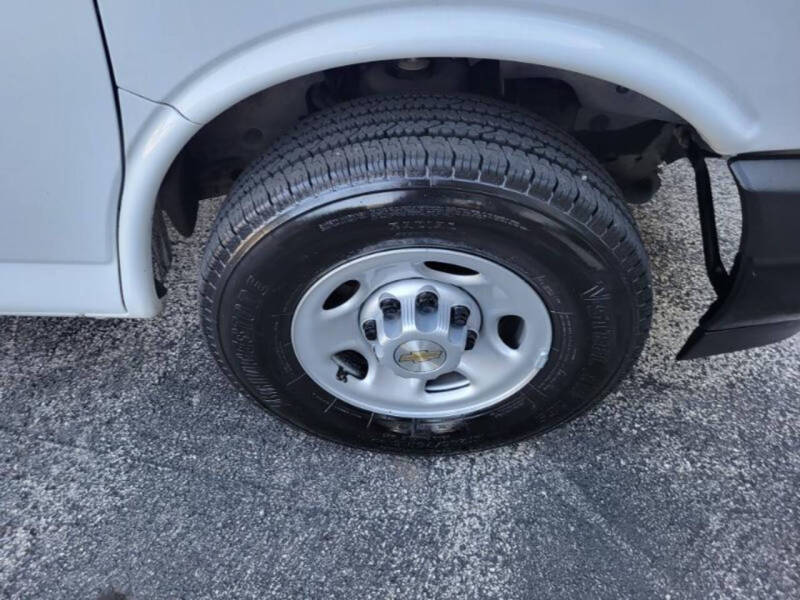 2018 Chevrolet Express LS 3500