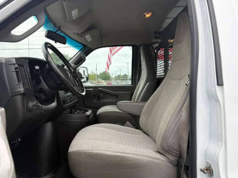 2022 GMC Savana 2500