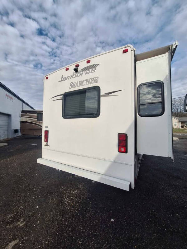 2014 Fleetwood RV Jamboree Searcher 31M