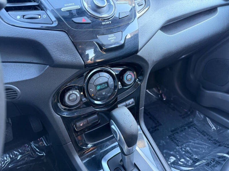 2014 Ford Fiesta Titanium