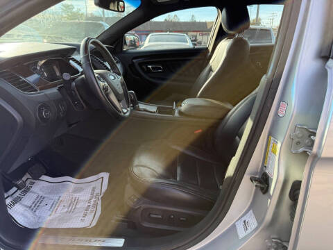 2015 Ford Taurus Limited