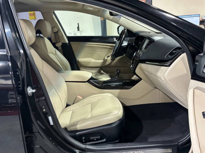 2014 Kia Cadenza Premium