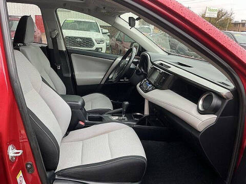 2016 Toyota RAV4 XLE