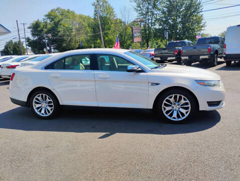 2017 Ford Taurus Limited