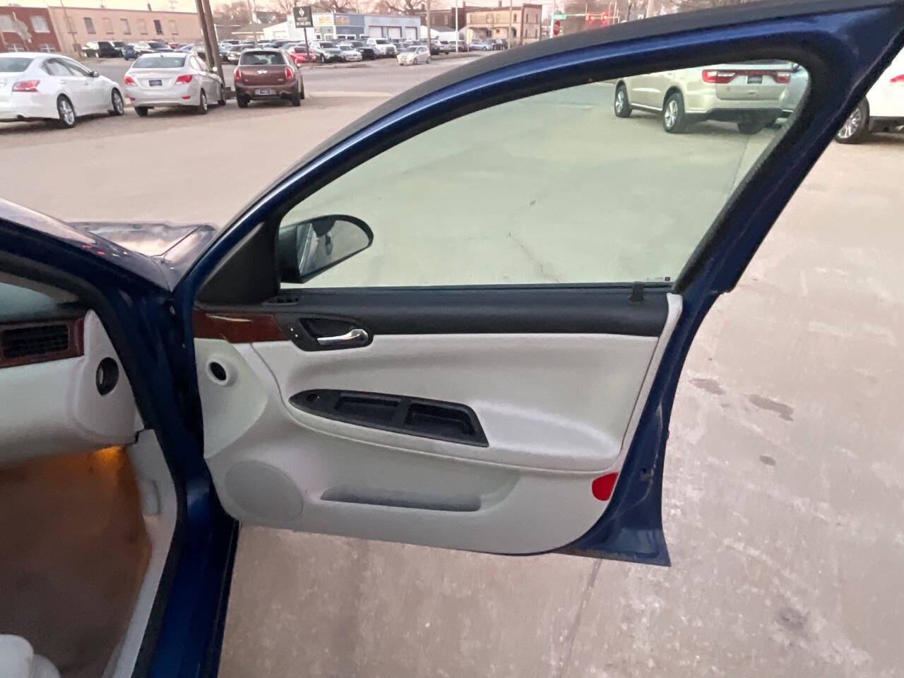 2006 Chevrolet Impala for sale at Auto Connection in Waterloo, IA