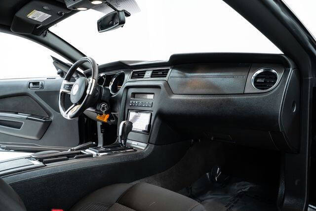 2014 Ford Mustang V6