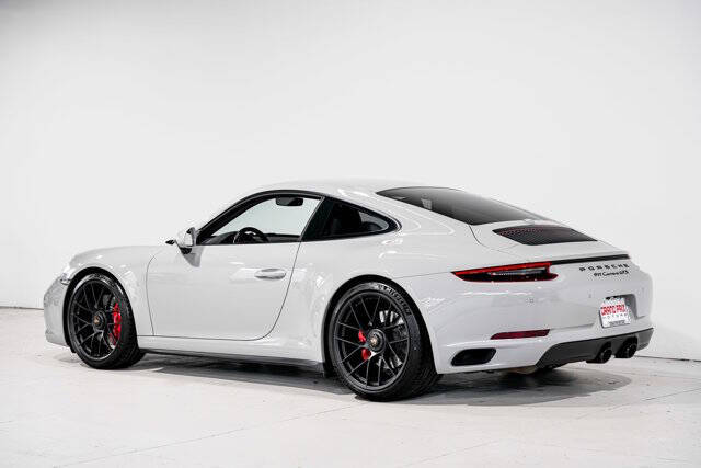 2018 Porsche 911 Carrera GTS