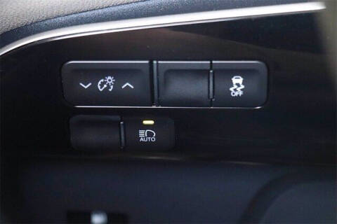 2017 Toyota Prius One