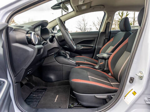 2024 Nissan Versa SR